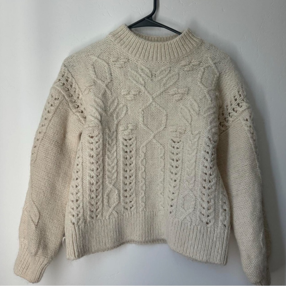 & Other Stories Cream Cable Knit Sweater